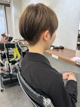 オウル(Owll) 【Owll】石田学史大阪透明感カラーベリーショート20代30代40代