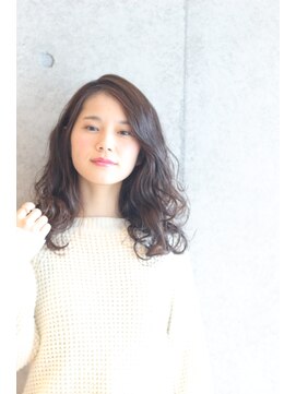 ステップバイステップ(STEP BY STEP) 【STEPBYSTEP】《滝沢鮎美》ナチュラルパーマ