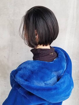 リップソウル(RIP SOUL) 《RIP SOUL》黒髪 前下がり 耳かけ ショート ボブ