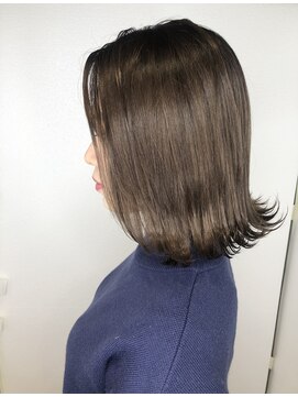 リーオオサカ(Lee Osaka) 外ハネボブ×カカオブラウン/kana