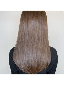 ガレリアエレガンテ 多治見店(GALLARIA Elegante) エドルカラーを使った艶感透明感のあるカラー