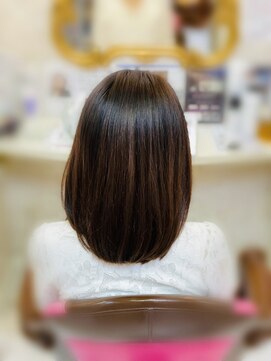 美容室 ティンカーベル ボブ