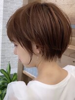 ビュー フクオカ(VIEW FUKUOKA)&nbsp;美髪にオトナかわいいホワイトグレージュネビージュショートボブ