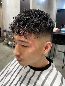 エフエム 明大前(FM) バーバー　刈り上げショート/パーマ/フェードカット/明大前