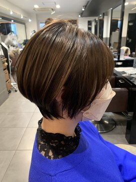 ネオリーブ シュシュ 神保町店(Neolive susu) 畠山雄大　小顔ひし形ショート・シャドールーツカラー