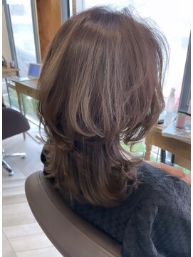 アリスバイアフロート 自由が丘(ALICe by AFLOAT) レイヤーカット