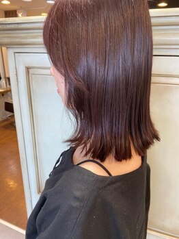 タバサ ジーアンドコウ(tabasa G&Co)の写真/カットが上手いと評判のサロン☆伸ばし中の方も、長さは変えずに印象や雰囲気を変えて可愛く魅せます♪