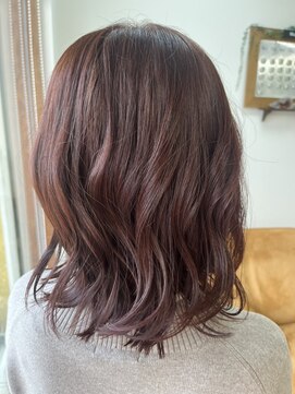 エルフゥ(Elle fou) 春ピンク ミディアムボブ