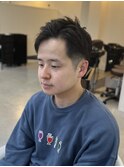 20代30代40代流行ツーブロック刈り上げ黒髪短髪メンズ
