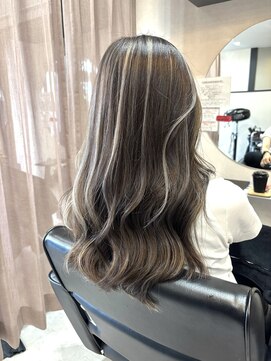 ルクス(Lux) hairLux・浜松天王・三ヶ日・ハイライトを入れたい全ての方へ