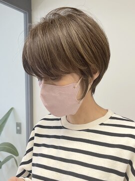 くびれショートボブ40代50代グレイカラー白髪染め白髪ぼかし