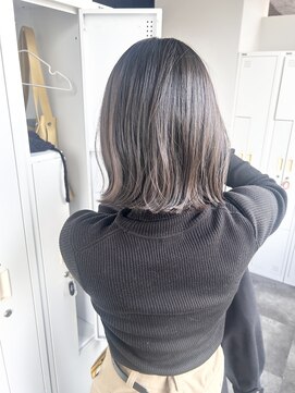 アヴァンス 神戸元町店(AVANCE.) パーマ残留有りでも可愛くばっさり!