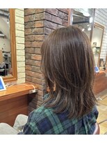 ヘアメイク フレンシア(hair make flencia)&nbsp;軽やかな動きでおしゃれに魅せるミディレイヤー【272スタイル】