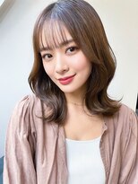 アース 相模大野店(EARTH)&nbsp;小顔効果◎くびれヘア外ハネミディアムレイヤー大人可愛い韓国風