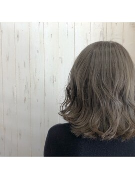 プロキシムヘアワークス(proxim hair works) 外ハネロブ