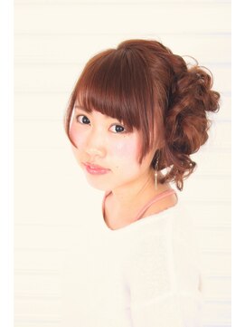 ピンナップガール pinup girl ガーリーなボリュームサイドアップstyle