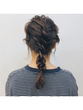 モロコ 神保町 小川町店(moloco) ヘアセットアレンジスタイルマロンベージュこなれヘア[神保町]