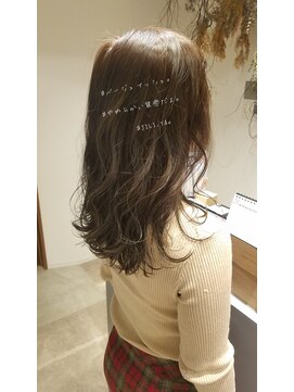 ジリッタ(JILI.TA) 【JILI.TA京都】大人可愛い♪小顔丸みベージュくびれセミディ