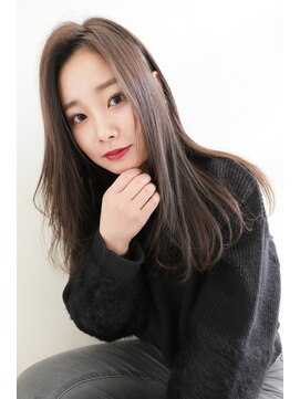 モカス(mocas) 掻きあげロング