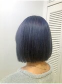 透明感ブルーカラー×大人かわいい前下がりショート