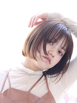 ルシードスタイルレーヴ(LUCIDO STYLE REVE) 強めのラインと暗めアッシュで洗練された雰囲気に