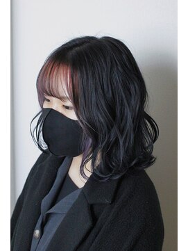 ビアージュ(Viage) :外はねボブ　:インナーカラー　:フェイスフレーミング　:ピンク