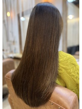 クオリア(QUALIA) シアバター縮毛矯正 ×オリーブベージュ