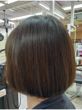 トウキョウヨシつね 御幸ヶ原店(TOKYO Yoshi) ボブ
