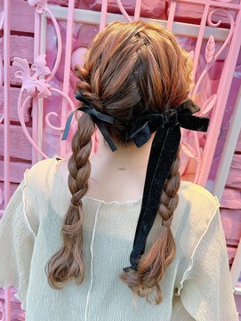 プルクラ ロッポンギ(Pulchra ROPPONGI) ツインテールアレンジヘア