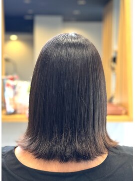 シア(Sia) メテオストレート＆カラー