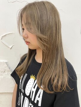 オッジ 西新店(Oggi) ミルクティーベージュ ロングレイヤー 顔周りレイヤー 10代20代