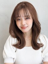 アグノス 青山(Agnos)&nbsp;斜めバングうるツヤ美髪ハイライトカラー艶感似合わせカット