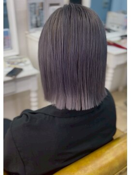 シャルティア 岩国(SHALLTIA) ハイトーン/グレージュ/透明感/ペールカラー/切りっぱなし