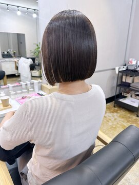 シム(sym) ギリギリボブ