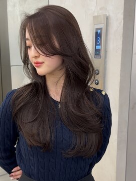 ブラン(Blanc Aoyama) 柔らかく透けるこっくりブラウンロングレイヤー韓国くびれヘア