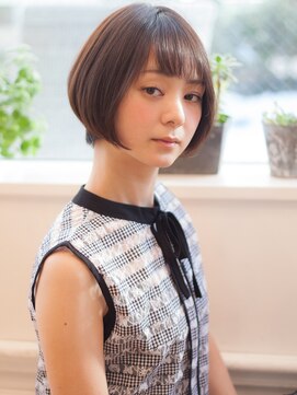 ヴィヴィ(VIVIE) ココアベージュオリーブグレー大人可愛い黒髪小顔ショートボブ