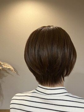 パールベージュ・ショート