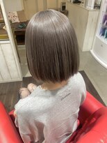 ティティアンバイイザ(titian by IZA) グレージュ