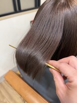 アジュテ(ajouter)&nbsp;バッサリ髪質改善【イルミナ×グレイカラー】極上の艶ミディアム