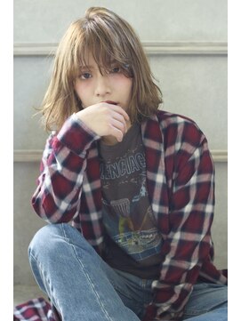 テイラー(Taylor) [Taylor] 外国人風ボブx透け感ハイトーングレージュ