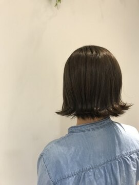 コム(com by neolive) ダークカラー