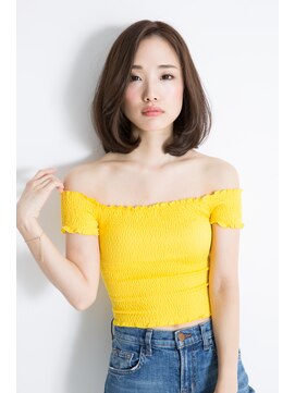 ソーホー ニューヨーク シズオカ(SOHO newyork SHIZUOKA) ふんわりセンターパートのフェミニンボブスタイル
