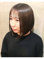 ダブルアームズ(W ARMS)&nbsp;前下がりボブ。