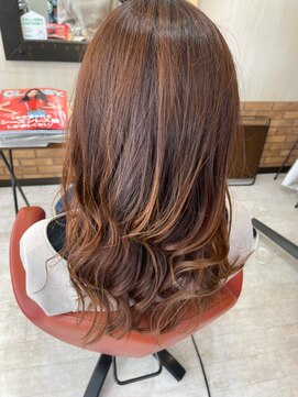 ヘアスタジオブービー ハイライト×パーマスタイル