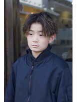 ソラーナ(SOLANA)&nbsp;セットも簡単！縦落ちツイストパーマ！刈り上げセンターパート