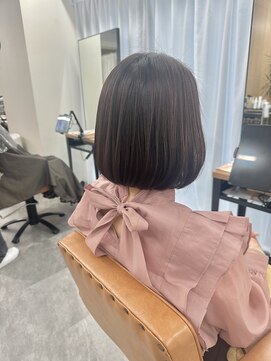 ラベスト バイ セロ 池袋メトロポリタン前(LOVEST by CERO) 癖を抑えながら自然な丸みのあるストレートボブ/縮毛矯正/