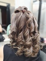 ヘアースタジオ ジェイワン(hair studio J ONE)&nbsp;30代40代50代ホワイトベージュ白髪ぼかしブリーチオン脱白髪染め
