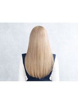 エレノア 自由が丘ANNEX(Eleanor) 【骨格カット♪】さらさらロング×ハイトーンカラー