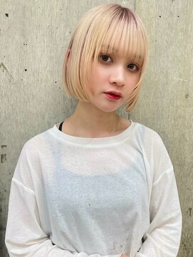 サンク 原宿 表参道(cinq) ハイトーンカラー外国人風ボブ切りっぱなし外ハネナチュラルボブ