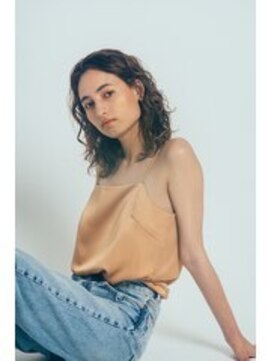 エマ 茅ヶ崎(EMMA) Curly medium　茅ヶ崎